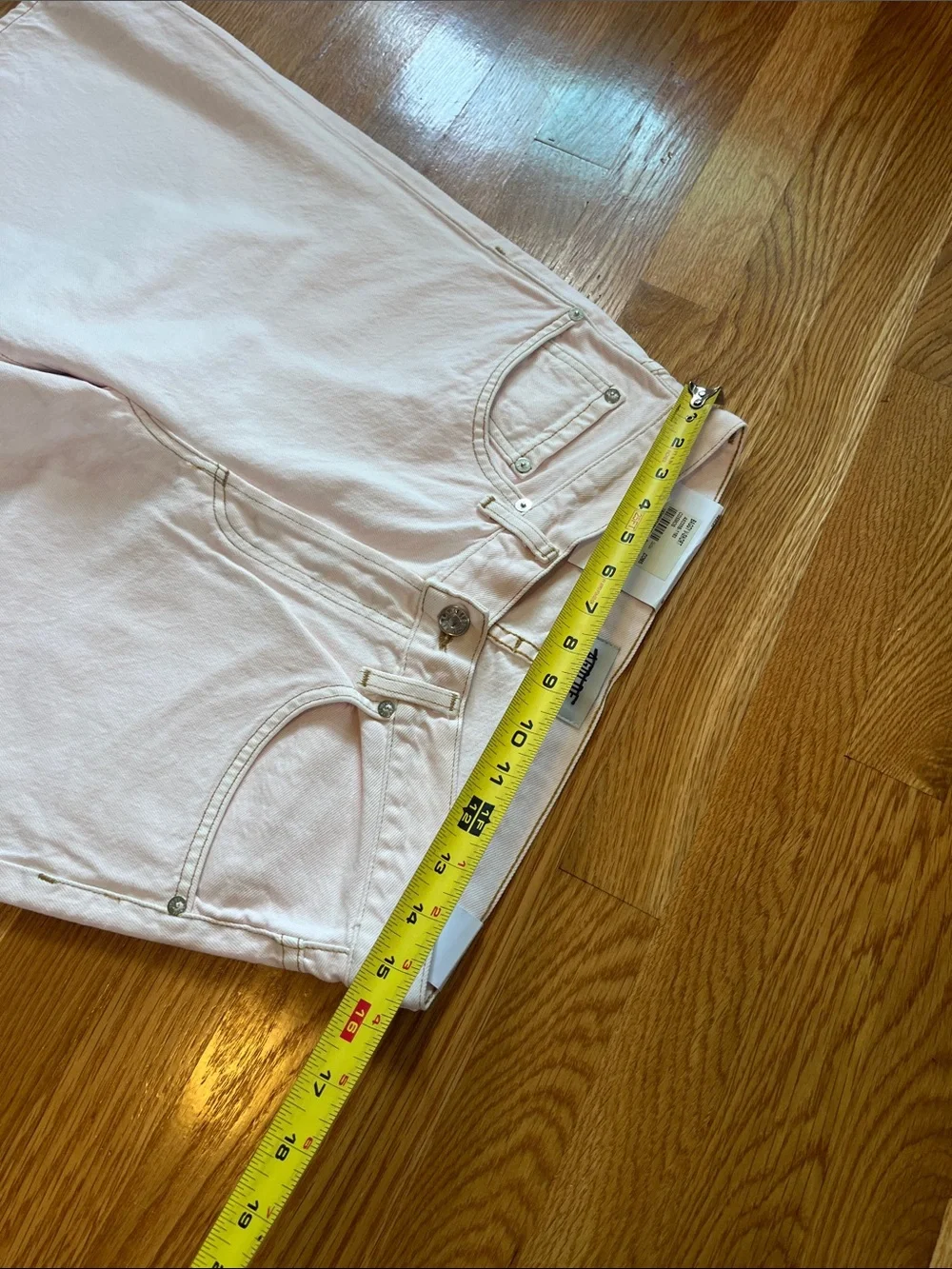 AGolde Baggy V-Short Size 26 NWT